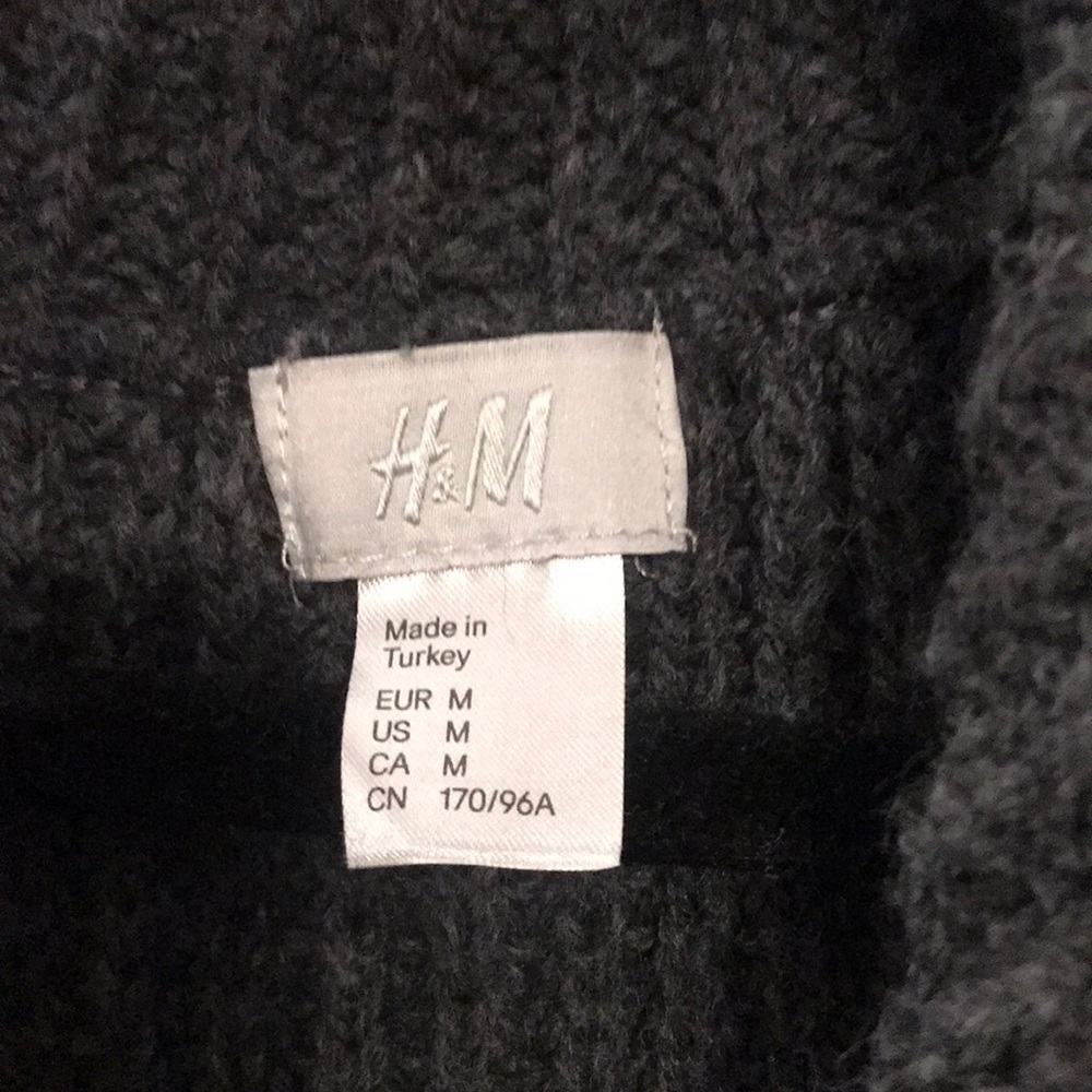 H&M short sleeve sweater - Picture 4 of 5